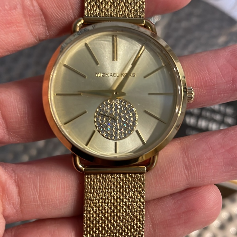 Michael Kors Portia watch - Picture 2 of 6